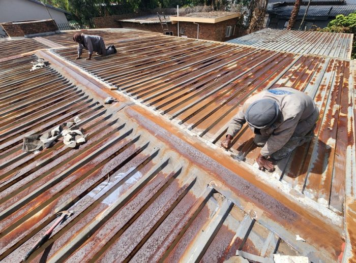 metal-roof-waterproofing-greenside-2-4