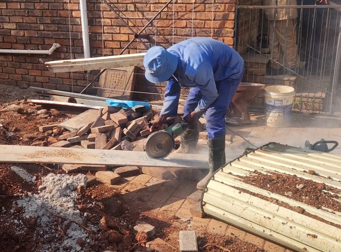 metal-roof-waterproofing-greenside-2-7