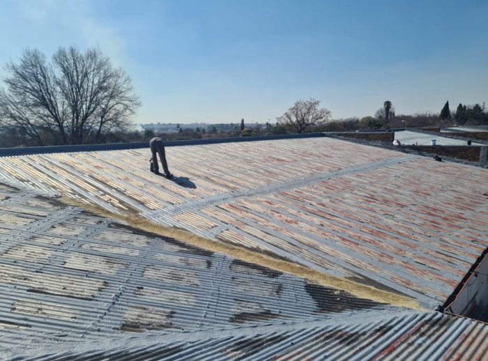 metal-roof-waterproofing-greenside-7